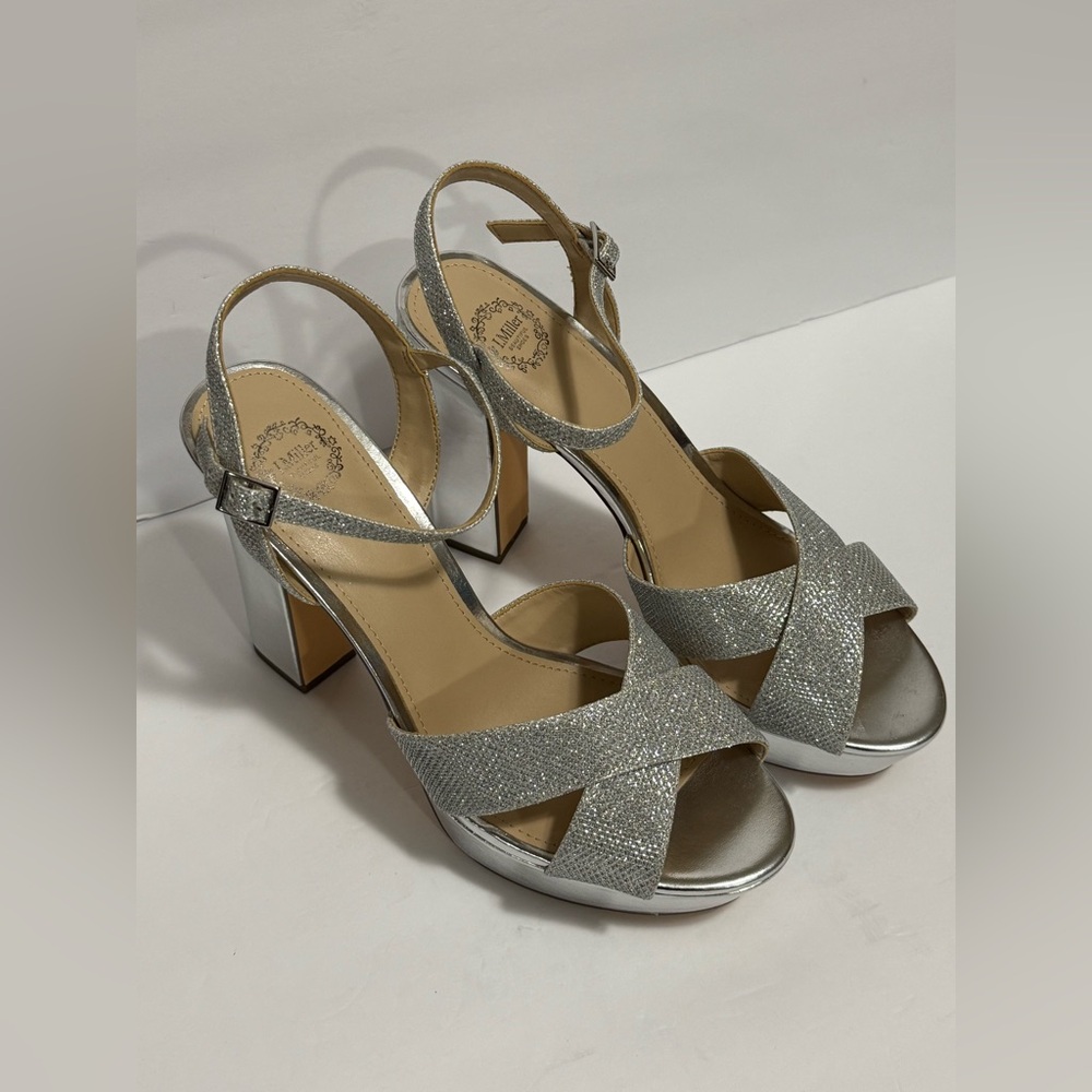 I.Miller Womens 9.5M Silver 5” Heeled Ankle Strap Sandals - New